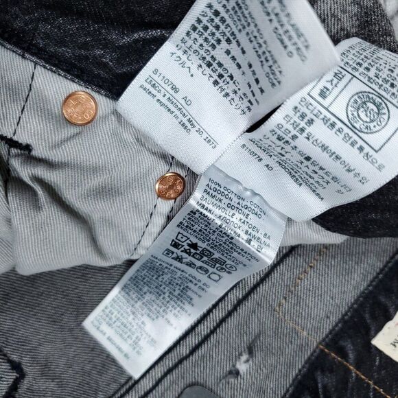 Levi's Premium 501 Original Straight Jeans Faded Black Distressed Size 38 X 32 - Picture 6 of 11